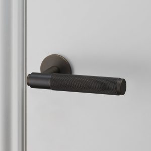 buster_punch_door_lever_handle_smoked_unsprung_web1-300x300